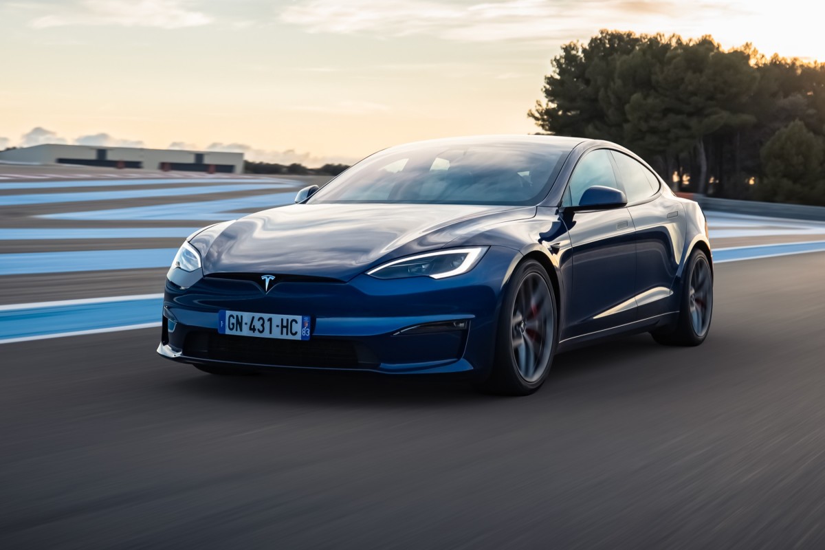 Tesla Model S 2012